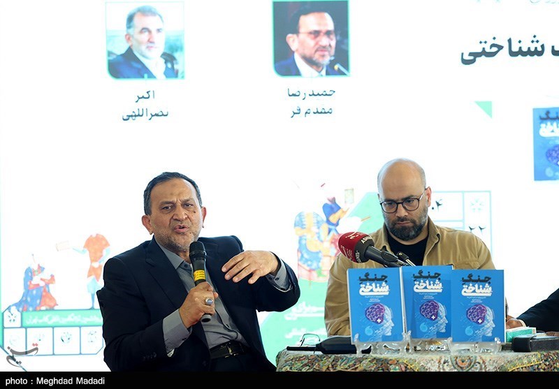 مقدم‌فر: جنگ‌شناختی را درست نشناسیم، آسیب‌پذیر خواهیم بود